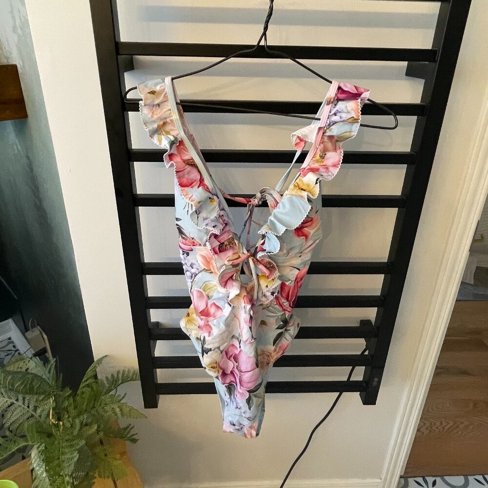 Floral One-Piece Swimsuit – Light Blue – Ruffle Strap – Size L